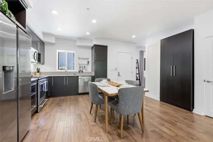 13045 Pacific Promenade 102, Playa Vista, California 90094
