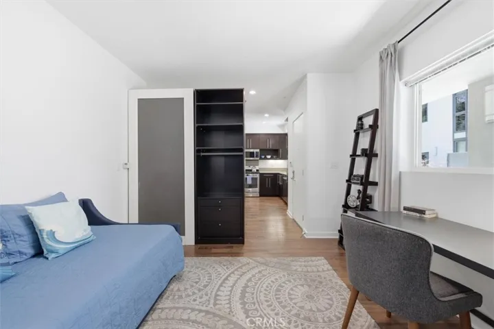 13045 Pacific Promenade 102, Playa Vista, California 90094