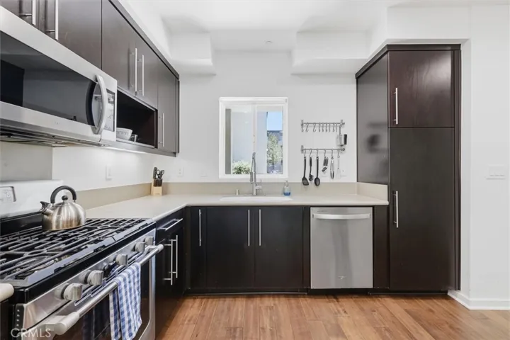 13045 Pacific Promenade 102, Playa Vista, California 90094