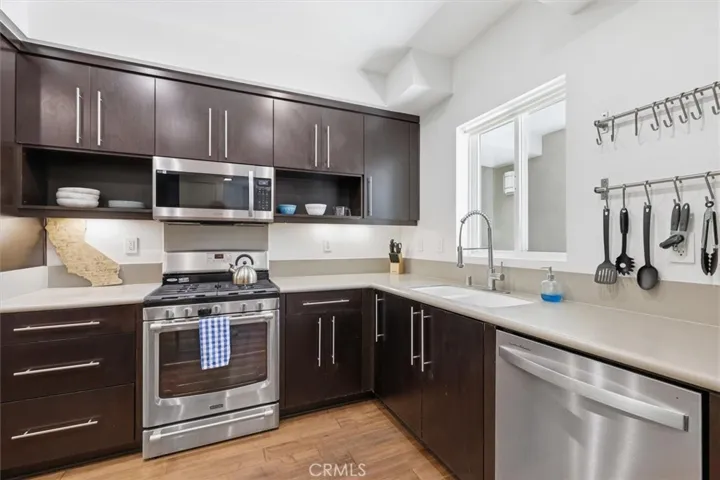 13045 Pacific Promenade 102, Playa Vista, California 90094