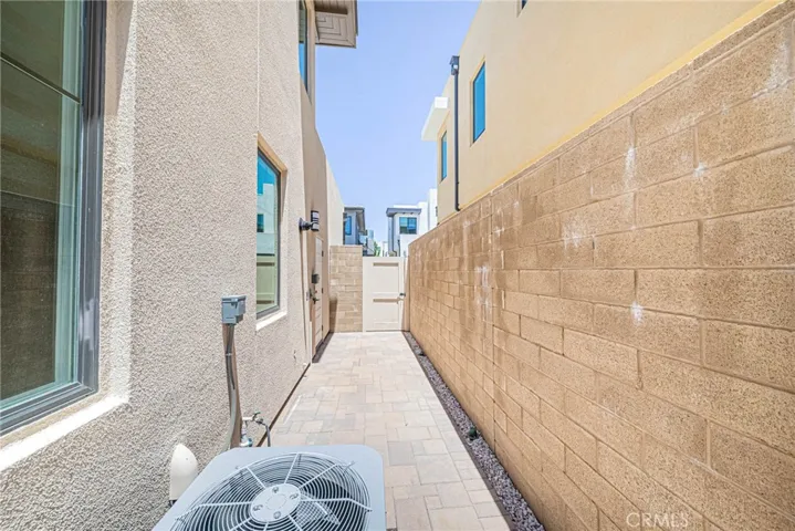 196 Terrapin, Irvine, California 92618
