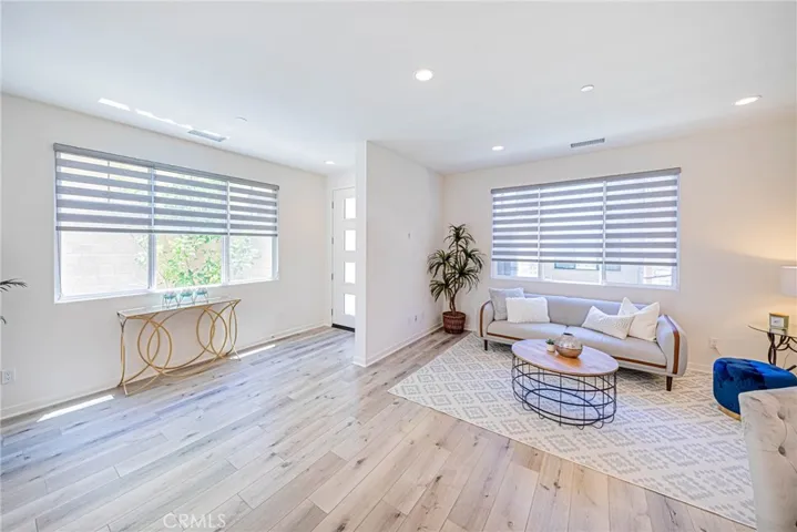 196 Terrapin, Irvine, California 92618