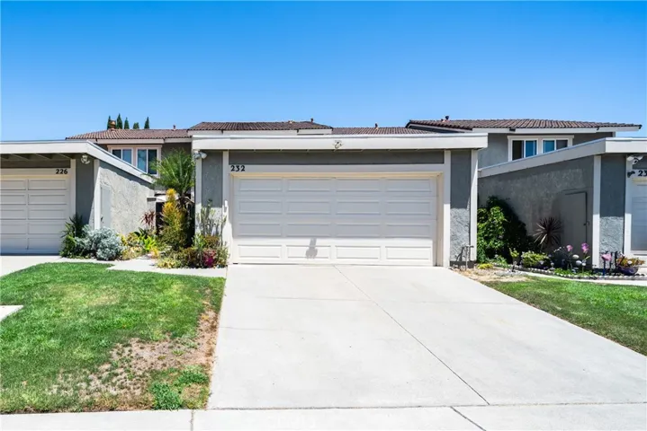 232 Aqueduct Dr, Placentia, California 92870