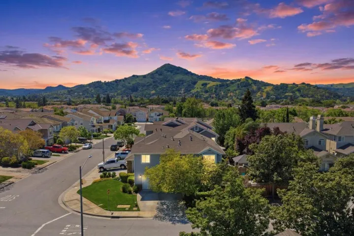 17765 Calle Hermosa, Morgan Hill, California 95037