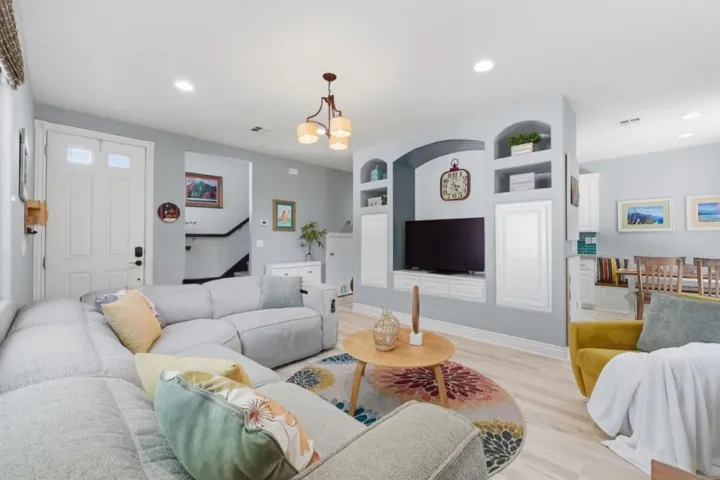 17765 Calle Hermosa, Morgan Hill, California 95037