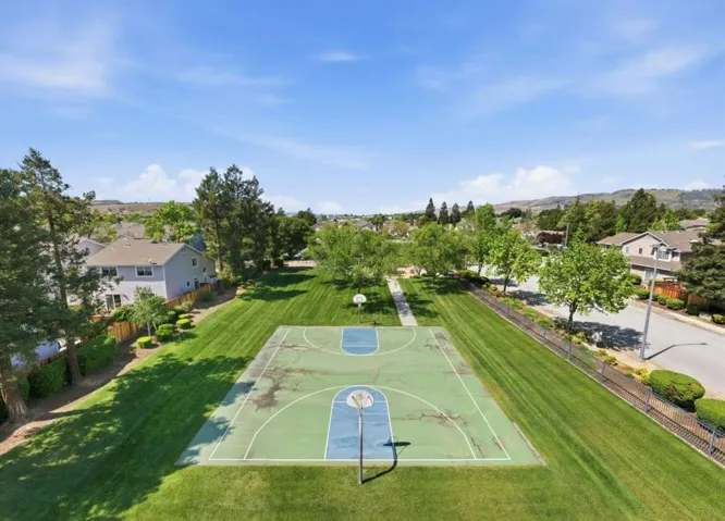 17765 Calle Hermosa, Morgan Hill, California 95037
