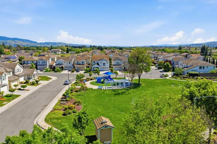 17765 Calle Hermosa, Morgan Hill, California 95037