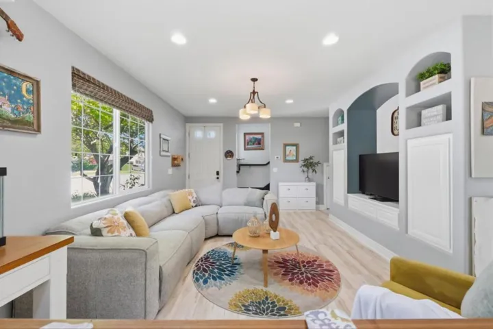 17765 Calle Hermosa, Morgan Hill, California 95037