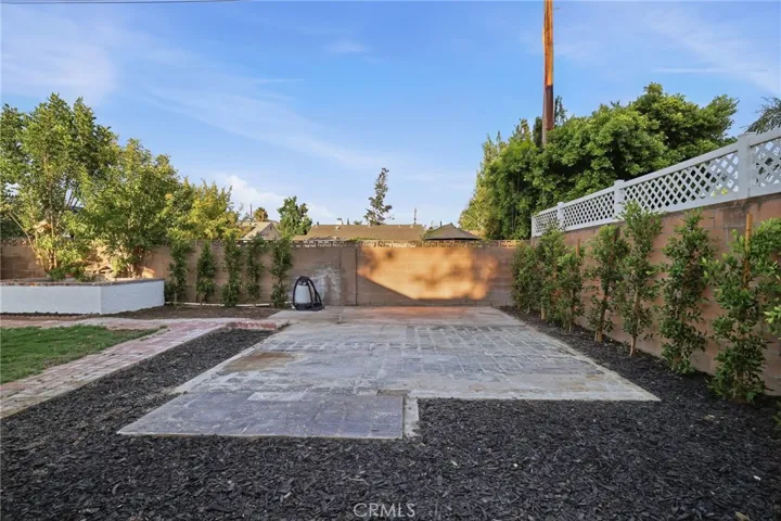 1920 N Screenland, Burbank, California 91505