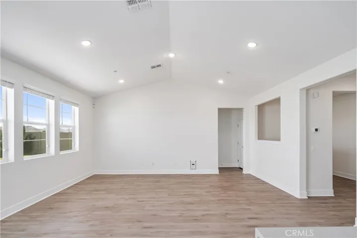 213 Cassano, Tehachapi, California 93561