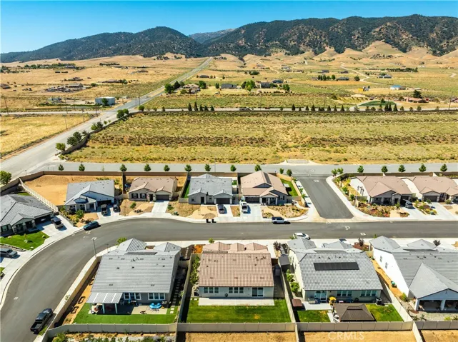 213 Cassano, Tehachapi, California 93561