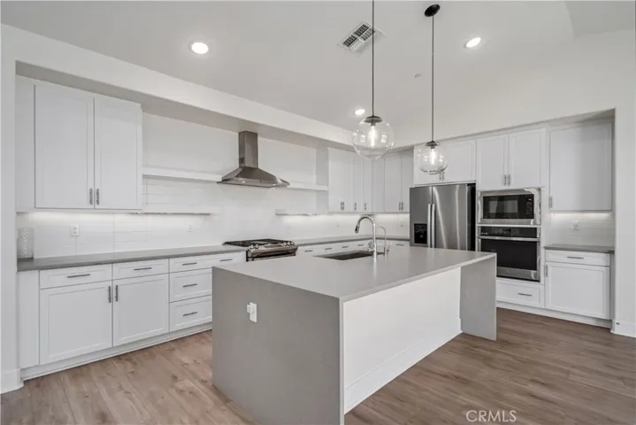 213 Cassano, Tehachapi, California 93561