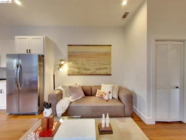 1442 1444 16th St, Oakland, California 94607-2917