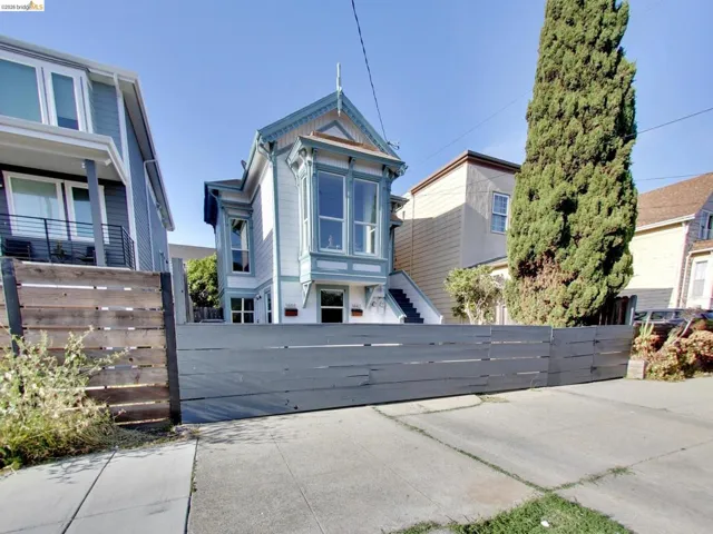 1442 1444 16th St, Oakland, California 94607-2917