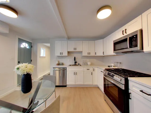 1442 1444 16th St, Oakland, California 94607-2917