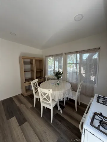 1369 Volney, Los Angeles, California 90063
