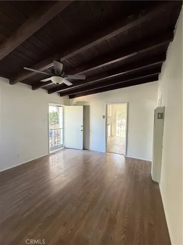 1369 Volney, Los Angeles, California 90063