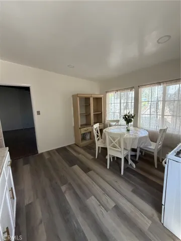 1369 Volney, Los Angeles, California 90063