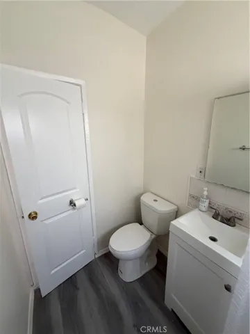 1369 Volney, Los Angeles, California 90063