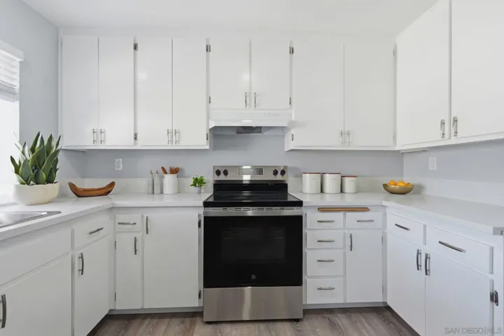 6795 Parkside, San Diego, California 92139
