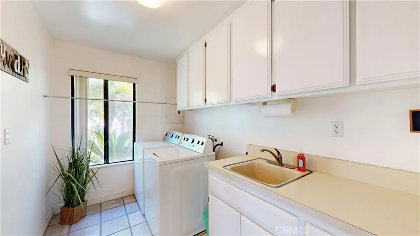 17850 Vista Del Lago, Riverside, California 92503