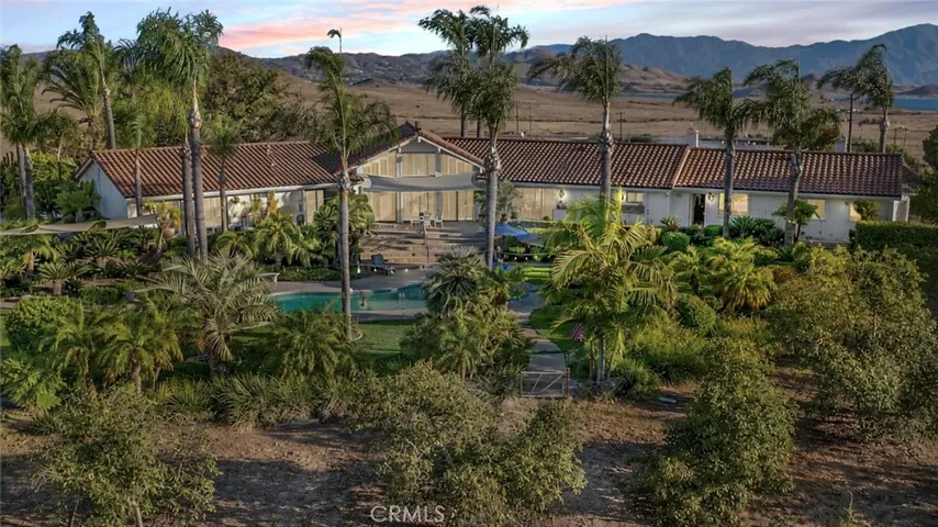 17850 Vista Del Lago, Riverside, California 92503