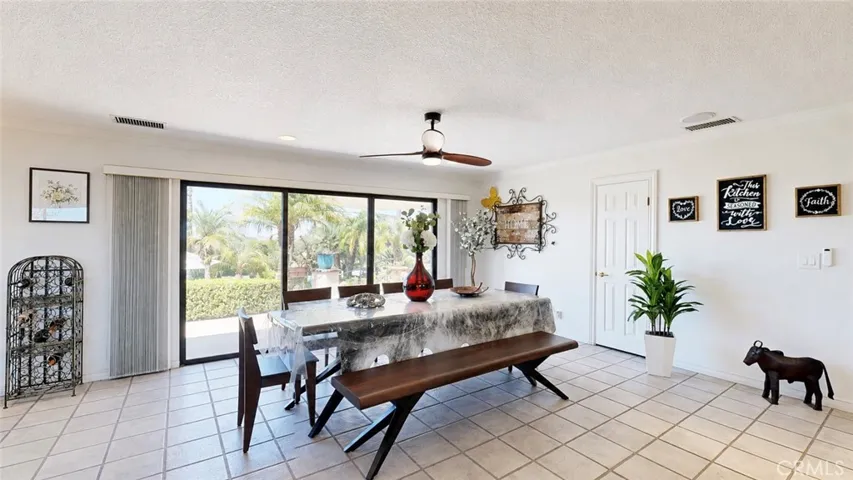 17850 Vista Del Lago, Riverside, California 92503