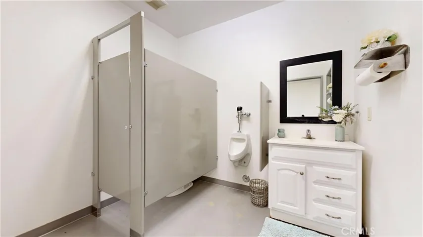 17850 Vista Del Lago, Riverside, California 92503