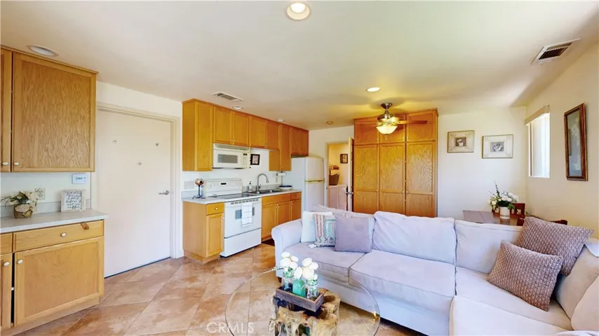 17850 Vista Del Lago, Riverside, California 92503