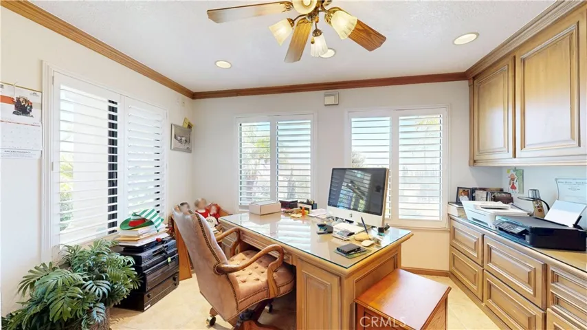 17850 Vista Del Lago, Riverside, California 92503
