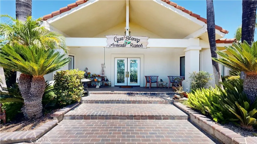 17850 Vista Del Lago, Riverside, California 92503