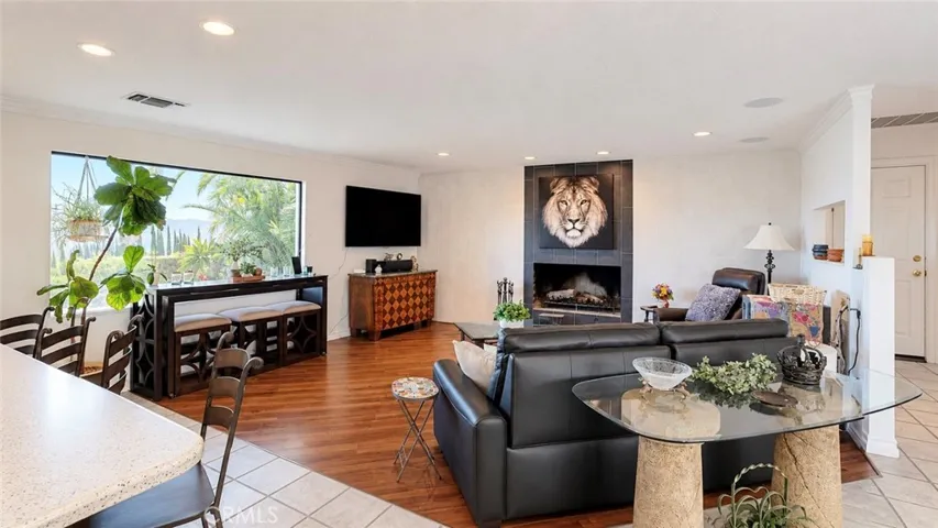 17850 Vista Del Lago, Riverside, California 92503