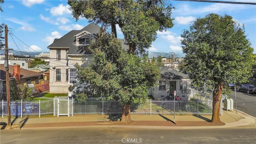 2429 E 3rd, Los Angeles, California 90033