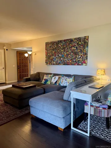8857 Via Andar, San Diego, California 92122