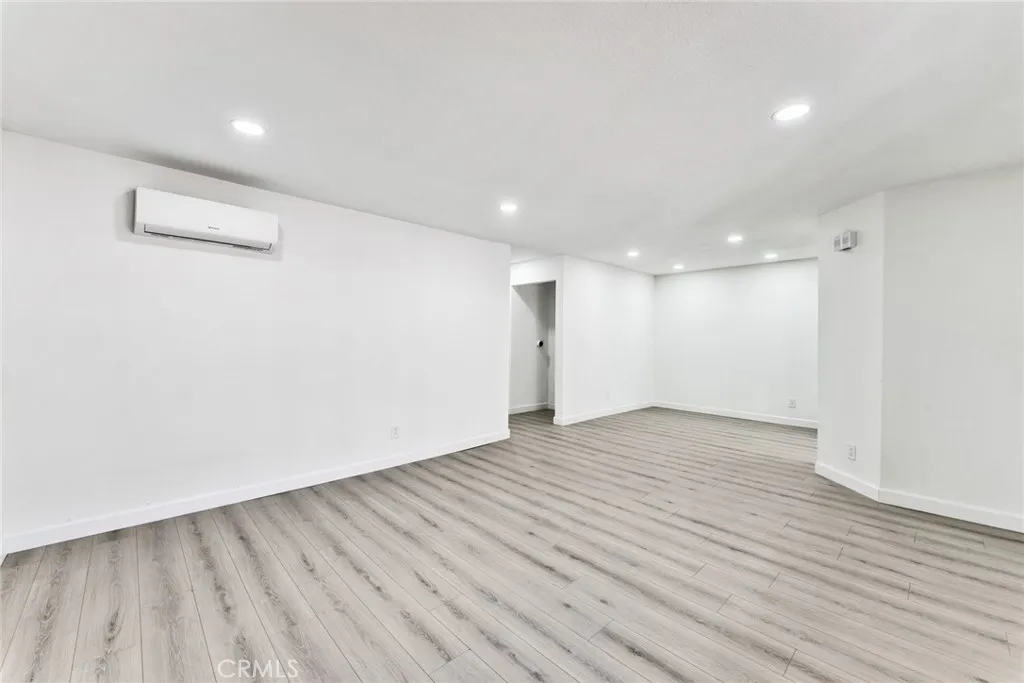 6100 Rugby, Huntington Park, California 90255 — photo 4