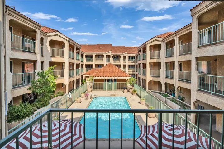 6100 Rugby, Huntington Park, California 90255