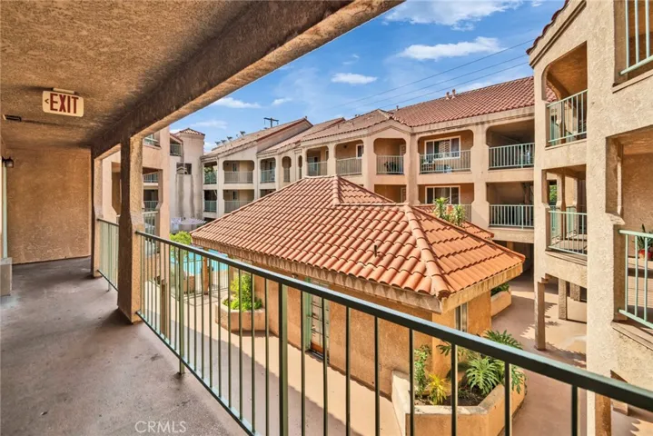 6100 Rugby, Huntington Park, California 90255
