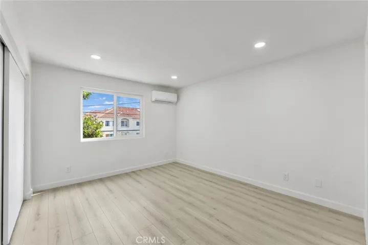 6100 Rugby, Huntington Park, California 90255