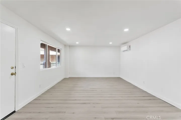 6100 Rugby, Huntington Park, California 90255