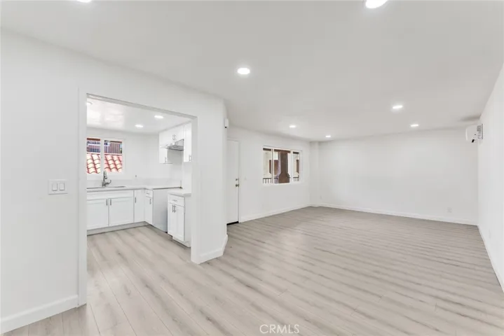 6100 Rugby, Huntington Park, California 90255