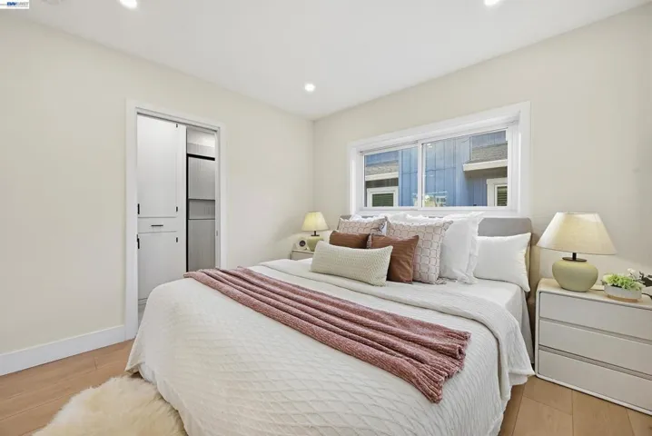 22 Garden Rd, Alameda, California 94502