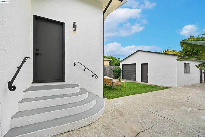 22 Garden Rd, Alameda, California 94502