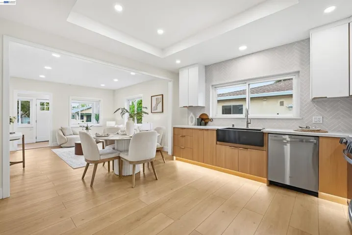 22 Garden Rd, Alameda, California 94502