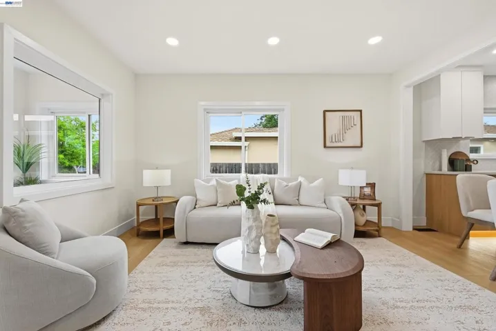 22 Garden Rd, Alameda, California 94502