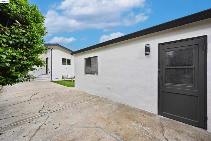 22 Garden Rd, Alameda, California 94502