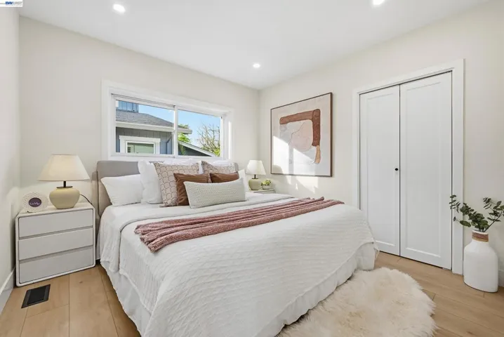 22 Garden Rd, Alameda, California 94502