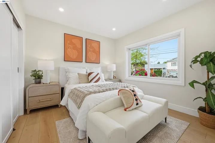 22 Garden Rd, Alameda, California 94502