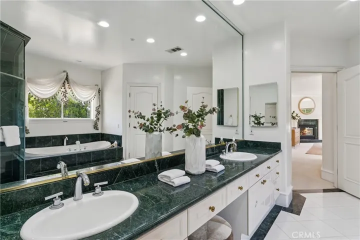 515 W Le Roy, Arcadia, California 91007