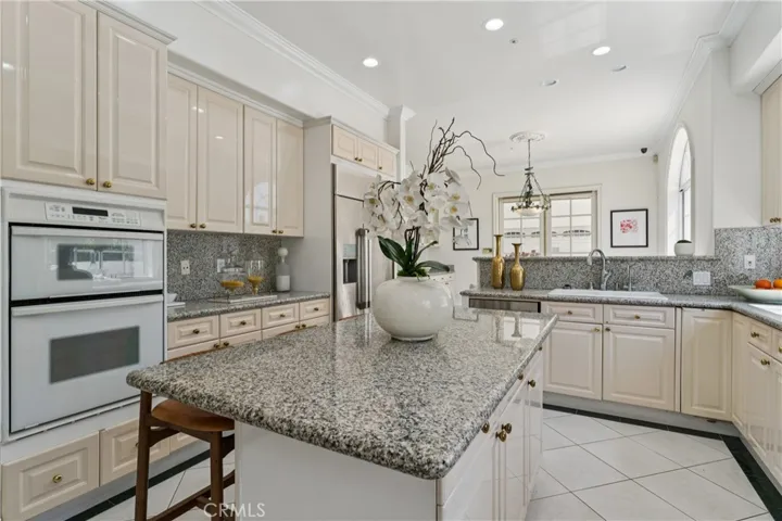 515 W Le Roy, Arcadia, California 91007
