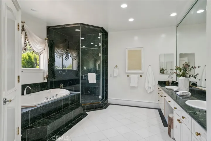 515 W Le Roy, Arcadia, California 91007